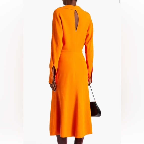 Dresses & Skirts - Victoria Beckham midi dress